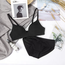 Load image into Gallery viewer, 3/4 Cup Very Soft & Smooth T-Shirt Single Padded Bra Set