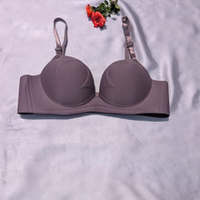 Load image into Gallery viewer, Imposed Design Hand Shape Seamless Medium Padded Bra