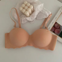 Load image into Gallery viewer, Hand Shape Breathable Half Cup Padded Bra