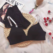 Load image into Gallery viewer, Deep Cleavage Different Strips Smooth Single Padded Bra &amp; Underwear Set
