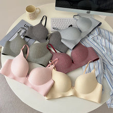 Load image into Gallery viewer, Check Design Hand Shape Medium Padded Deep Cleavage Bra

