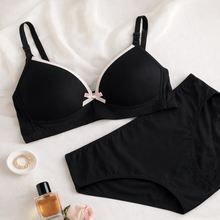 Load image into Gallery viewer, Bow Design Soft &amp; Smooth Padded Bra &amp; Panty Set
