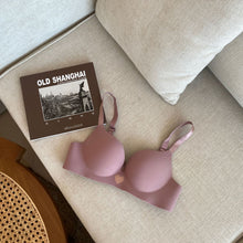 Load image into Gallery viewer, Love Design Seamless Very Soft Medium Padded Daily Wear/T-Shirt Bra
