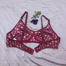 Load image into Gallery viewer, Different Printed Lawn Bra
