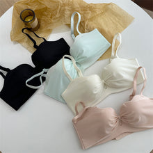Load image into Gallery viewer, Bow Style Very Fine Medium Padded Bra
