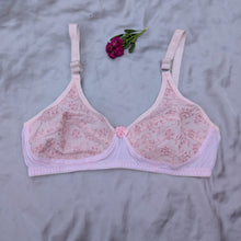 Load image into Gallery viewer, Very Soft Cotton Chicken Non Padded Bra's
