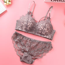 Load image into Gallery viewer, Floral Light  Padded Bridal Wear Bra &amp; Underwear Set
