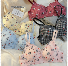 Load image into Gallery viewer, Flowers &amp; Kitty Design Very Soft &amp; Smooth Bra
