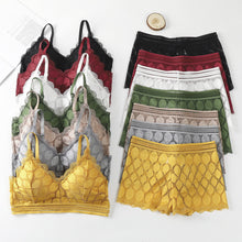 Load image into Gallery viewer, Leaf Padded Bra &amp; Penty Set

