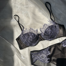 Load image into Gallery viewer, French Style Net Elegant Non Padded Bra Set
