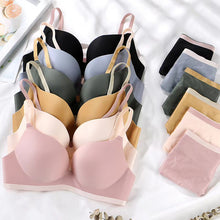 Load image into Gallery viewer, Linning Seamless  Double Padded Soft Bra Set
